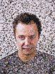 Vik Muniz, un artiste qui joue avec les matériaux.