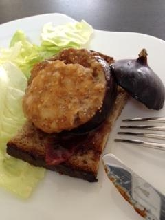 TOAST AUX FIGUES FARCIES