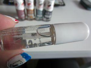 Nouveauté Essence : Color & Change ou la manicure magique IMG_0150