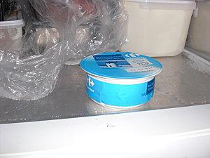 UN TOUR EN CUISINE (153) : YAOURTH GLACE AU MELON (POUR MOI AUX FRAMBOISES) CIMG8491.JPG