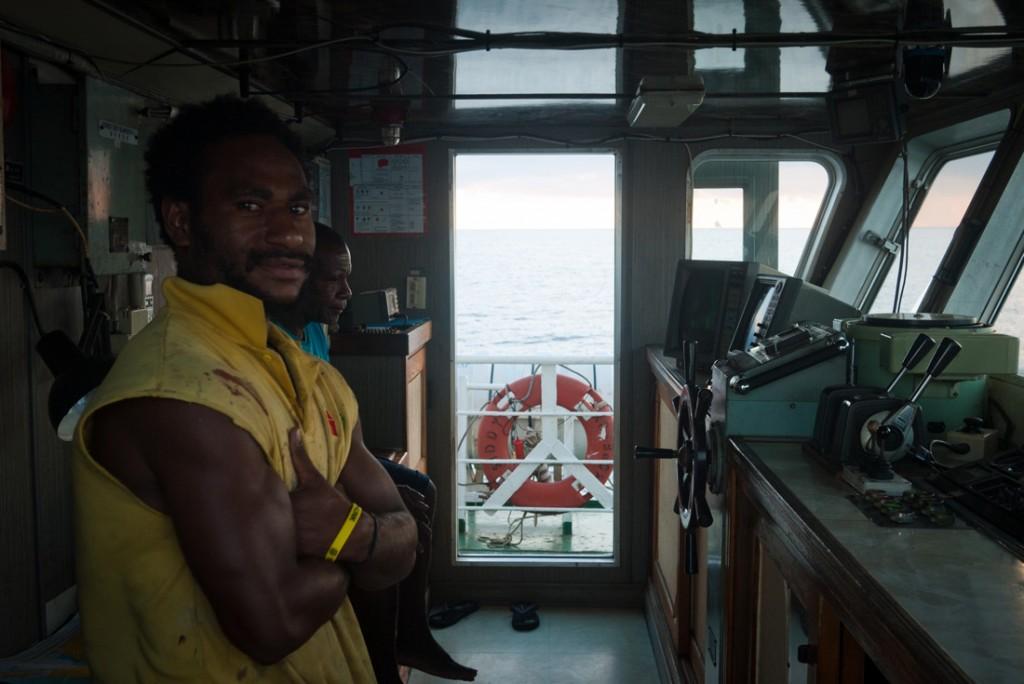 P1230005 Un périple autour du monde. Guerre de clans papous