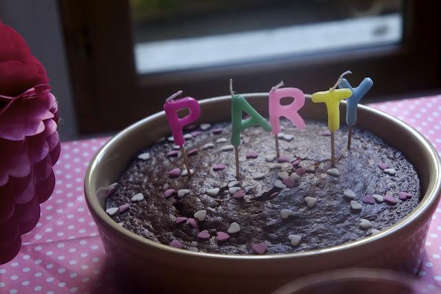 Les 2 ans: une fête, des doux moments et des étoiles dans les yeux.. Les 2 ans: une fête, des doux moments et des étoiles dans les yeux..