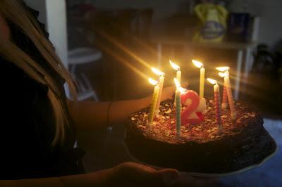 Les 2 ans: une fête, des doux moments et des étoiles dans les yeux.. Les 2 ans: une fête, des doux moments et des étoiles dans les yeux..