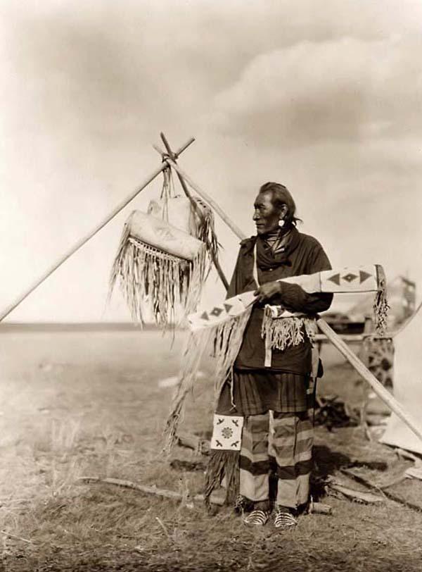 NATIVES NATIVES