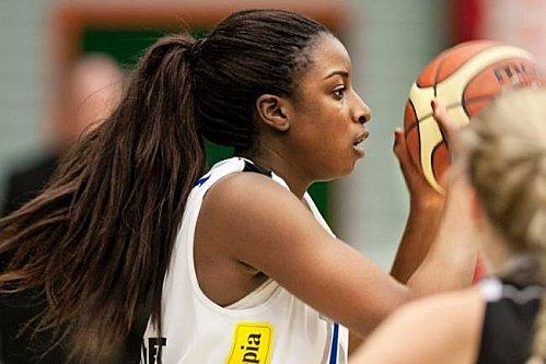LFB : Binta DRAMMEH de Toulouse à Mondeville Binta DRAMMEH (Telge) Jonas TETZLAFF