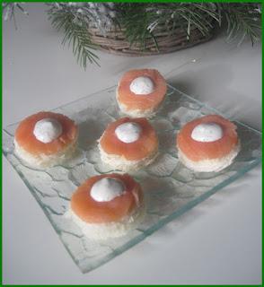 Canapés au saumon fumé Canapés au saumon fumé