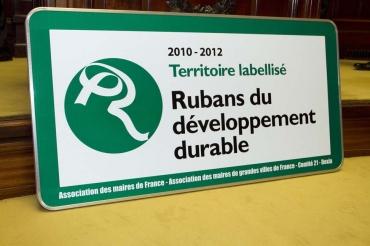 La Mairie d'Orléans reçoit les Rubans du développement durable 2012