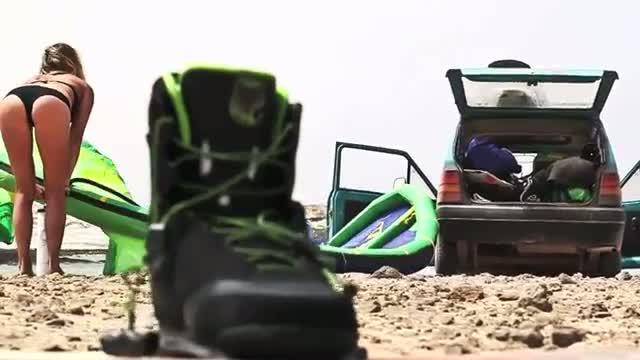 « Dirty Panda » by Tom Court ! media