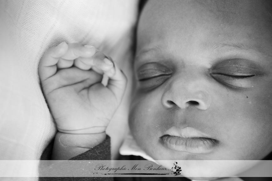 Photographe de maternité à Paris 75- Bébé et portrait de famille – Ysmaël 1 mois Photographe de maternité à Paris 75- Bébé et portrait de famille – Ysmaël 1 mois