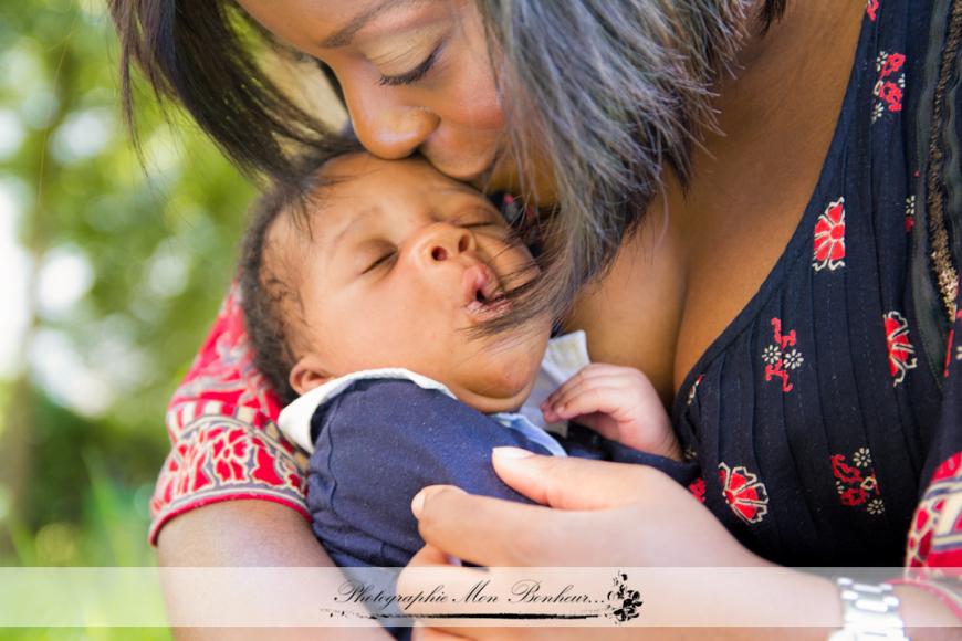 Photographe de maternité à Paris 75- Bébé et portrait de famille – Ysmaël 1 mois Photographe de maternité à Paris 75- Bébé et portrait de famille – Ysmaël 1 mois