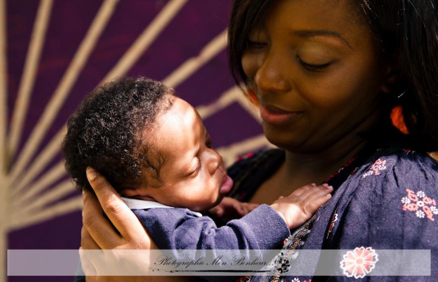 Photographe de maternité à Paris 75- Bébé et portrait de famille – Ysmaël 1 mois Photographe de maternité à Paris 75- Bébé et portrait de famille – Ysmaël 1 mois