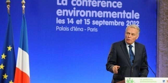 Ayrault conférence environnementale Le renforcement de la lutte contre l'étalement urbain va accroître les difficultés des ménages pour se loger