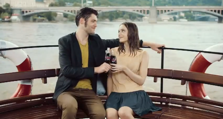 2 Coca vante le 007 en vous