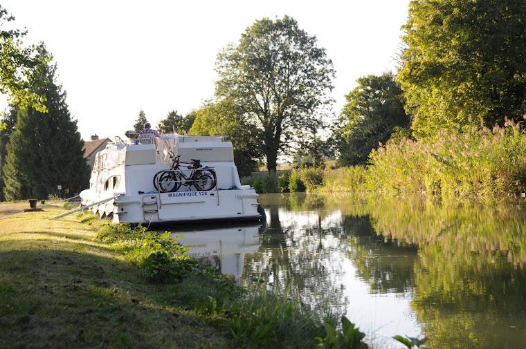 Le Magnifique sur le canal de Bourgogne, c’était bien…