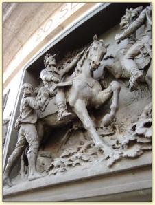 Iere République statuaire Bon anniversaire la République !