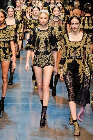 Dolce-Gabbana-fall-2012-baroque-chic.jpg