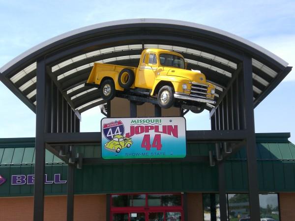 Truck stop MO-043.JPG