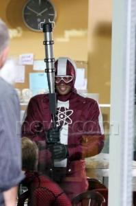 kick-ass-2-donald-faison-dr-gravity Kick-Ass 2 : Jim Carrey est arrivé sur le tournage