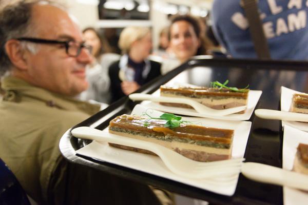 Une rame du RER C transformée en restaurant gastronomique