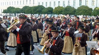 Oktoberfest 2012 Trachten- und Schützenzug / Cortège folklorique Oktoberfest 2012 (2)