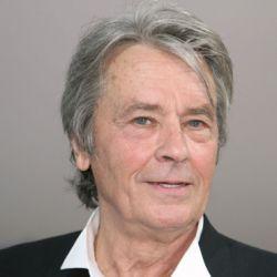 Alain Delon bientôt clochard Alain Delon bientôt clochard