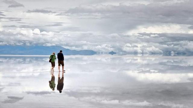 Le plus grand miroir du monde : Salar de Uyuni, Bolivie - Lac Salé