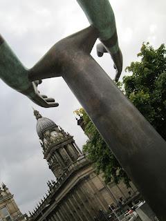 J'achète mon électricité à la livre mais la consomme au kilo, what? J'achète mon électricité à la livre mais la consomme au kilo, what?