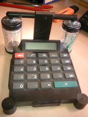 La pile à l'eau de mer, ou l'électricité au goût salé La pile à l'eau de mer, ou l'électricité au goût salé