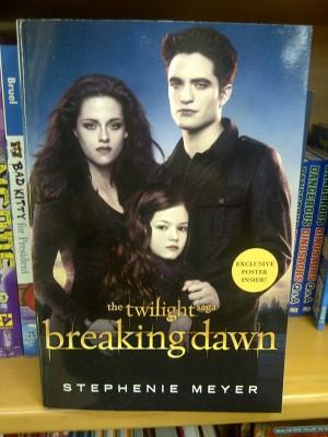 Cover et Back Cover d'une réédition de Breaking Dawn