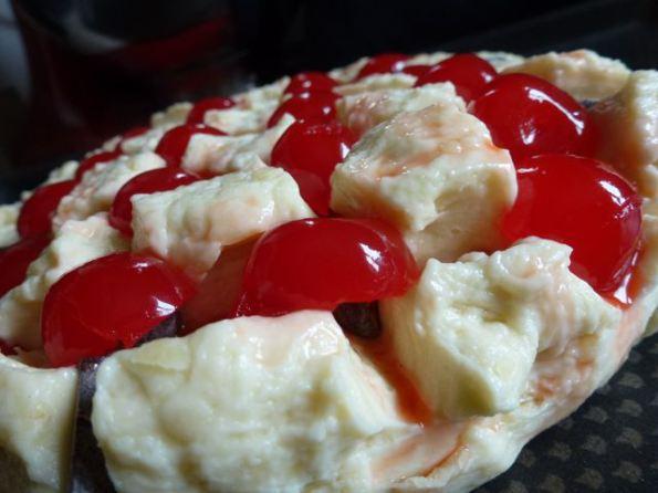 blooming sweet bread au chocolat et aux cerises confites - 1 blooming sweet bread (brioche fleur) au chocolat et aux cerises confites