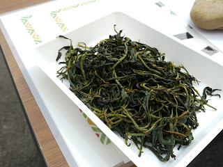 Au Centre de Recherche de Kanaya Au Centre de Recherche de Kanaya