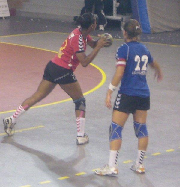 Handball féminin : les Lommoises ont mangé du Lyon Handball féminin : les Lommoises ont mangé du Lyon