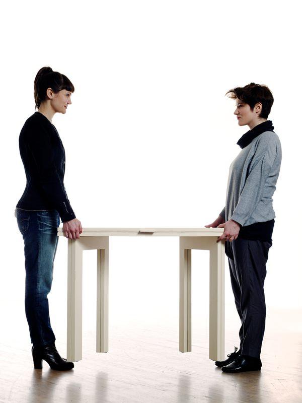 Table For 1 or 2 par Ivana Borovnjak et Roberta Bratovic