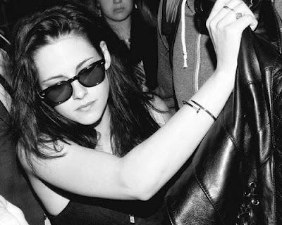 Kristen Stewart : y perdre ou y gagner ? Kristen Stewart : y perdre ou y gagner ?