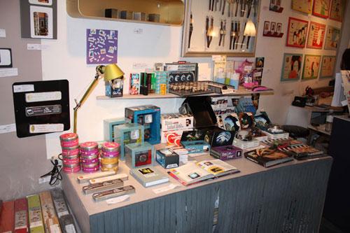 Boutique-azag-paris-ile-saint-louis-hotel-jeu-de-paume Les gadgets à gogo d’Azag
