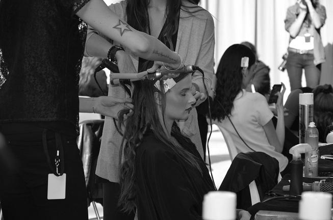 Paris Fashion Week : Les dessous d'un défilé de mode - Printemps/Ete 2013 Rabih Kayrouz. Coiffure-Rabih-Kayrouz.jpg