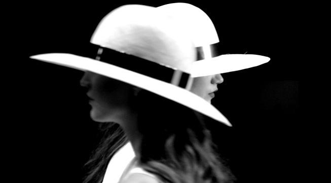 Paris Fashion Week : Les dessous d'un défilé de mode - Printemps/Ete 2013 Rabih Kayrouz. aa2.jpg