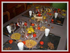 PETITES QUICHES LORRAINE A LA BOURRACHE table d'automne + sylvie 003