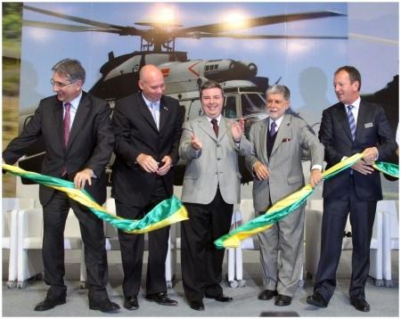 EUROCOPTER : La filiale brésilienne Helibras inaugure une nouvelle usine d’assemblage à Itajubá pour les hélicoptères EC725/EC225 Helibras.jpg