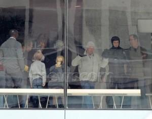 michael-kenneth-williams-joel-kinnaman-robocop-set-photo Photos tournages {n°5}