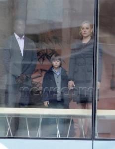 michael-kenneth-williams-abbie-cornish-robocop-set-photo Photos tournages {n°5}