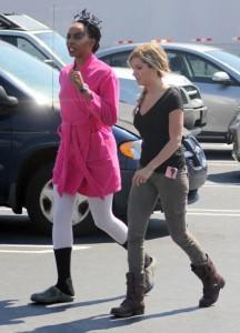 Ashley+Tisdale+Set+Scary+Movie+5+6aMDFHKI_NFx Photos tournages {n°5}