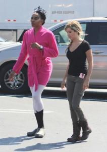 Ashley+Tisdale+Set+Scary+Movie+5+bnqCh5x0o_sx Photos tournages {n°5}