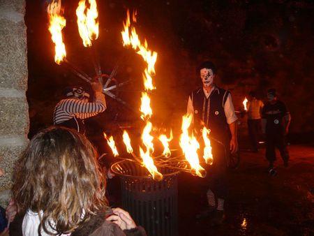 la Ville-Close embrasée par Akouma Akouma-deizekilibre