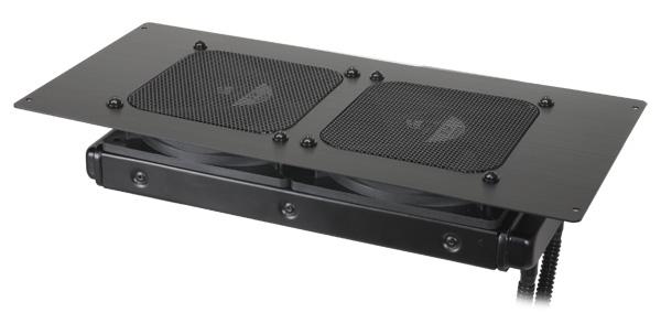 d8000-1-005 Lian-Li ne fait pas dans la demi-mesure