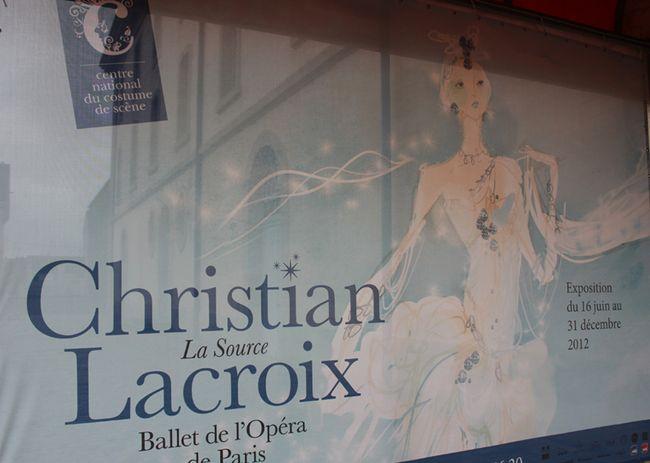 Christian-lacroix-au-centre-du-costume