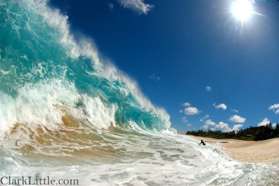 Dangerous Shorebreak by Clark Little Photography !