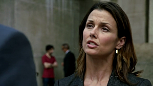 Critiques Séries : Blue Bloods. Saison 3. Episode 3. Old Wounds. vlcsnap-2012-10-13-19h31m15s167.png