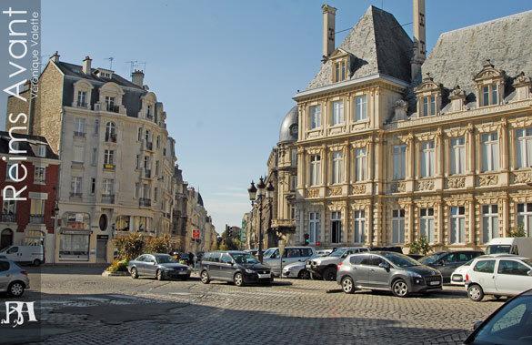 La rue Thiers et l'Hôtel de Ville hotel-ville-b.jpg