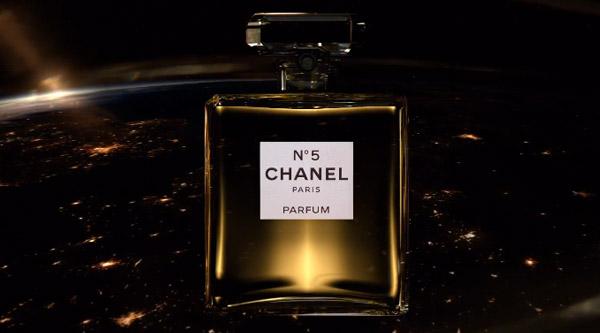 Le nouveau film Chanel N°5 avec Brad Pitt dévoilé